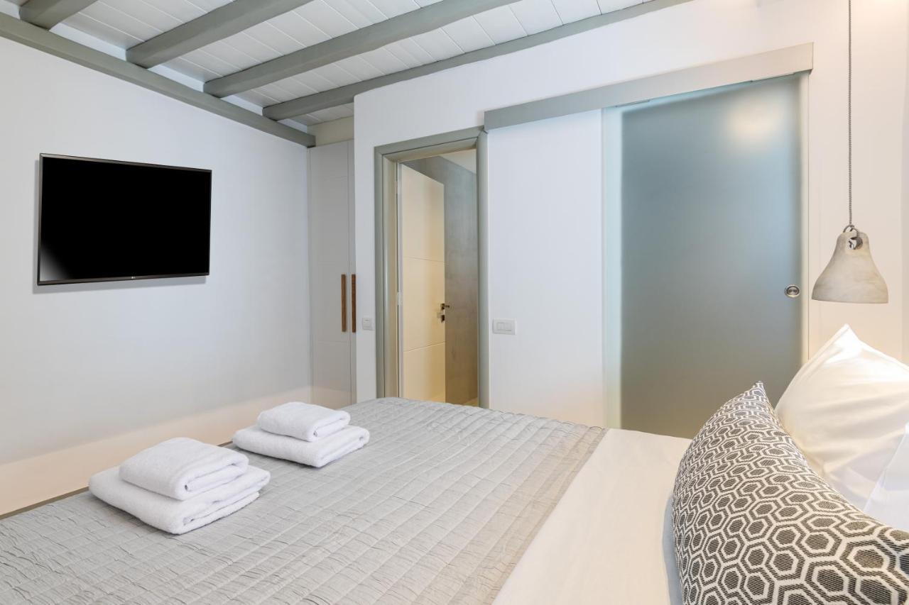 Villa In Mykonos - 6 Bedroom - 1Km From Mykonos Town - Infinity Pool - Sunset View ภายนอก รูปภาพ